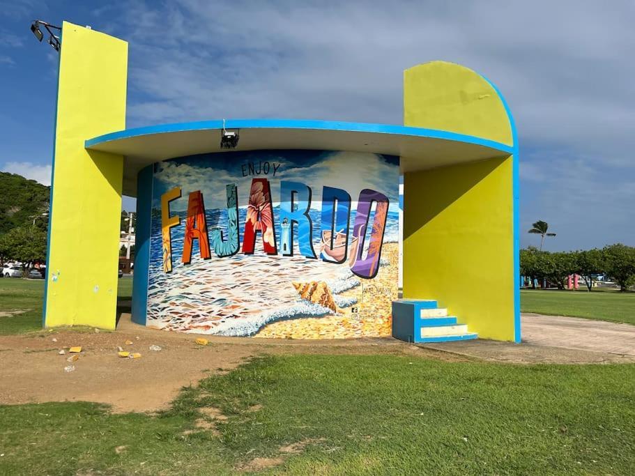 Beautiful Ocean Blue Love Oceanfront Apartment Fajardo Eksteriør billede