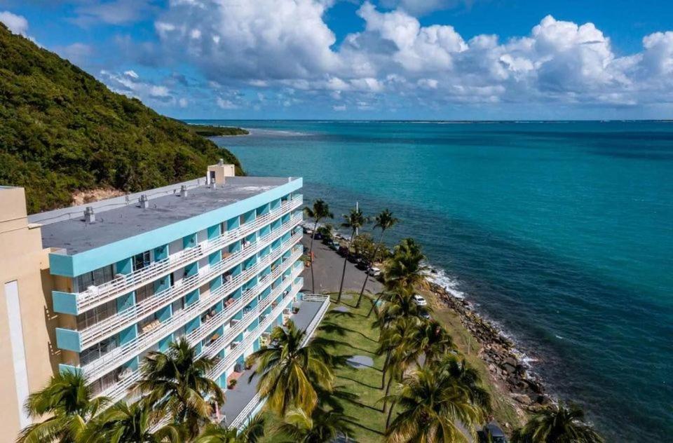Beautiful Ocean Blue Love Oceanfront Apartment Fajardo Eksteriør billede